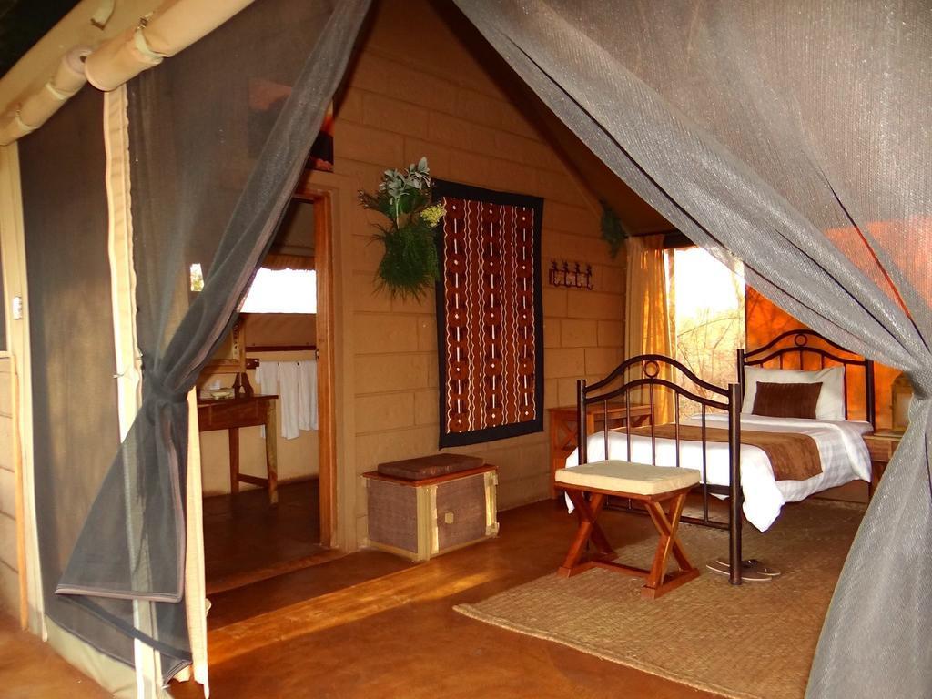 فندق Ikweta Safari Camp Maua المظهر الخارجي الصورة